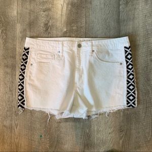 Universal Thread High Rise Shortie Embroidered